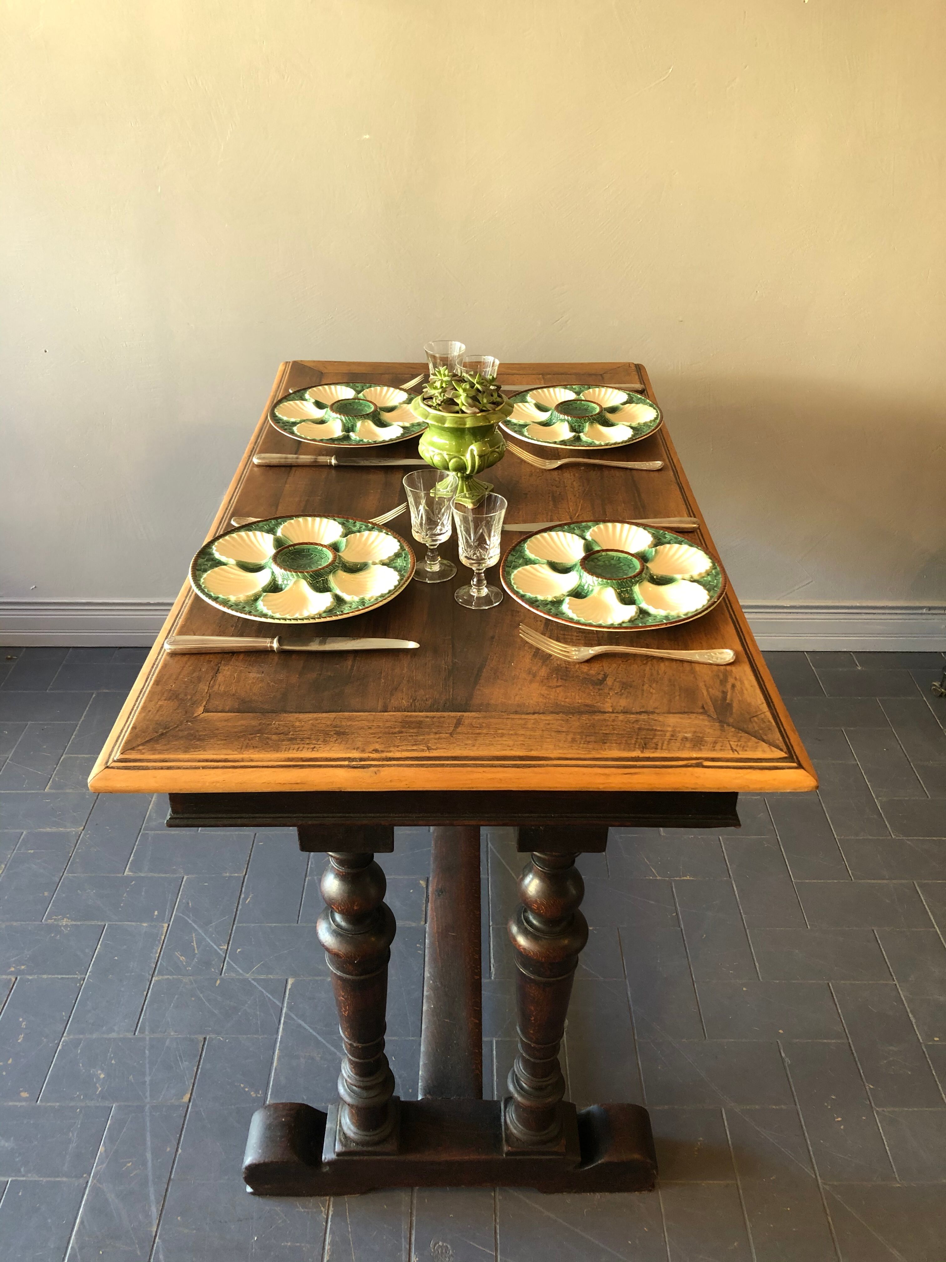 Bistro table early XXth