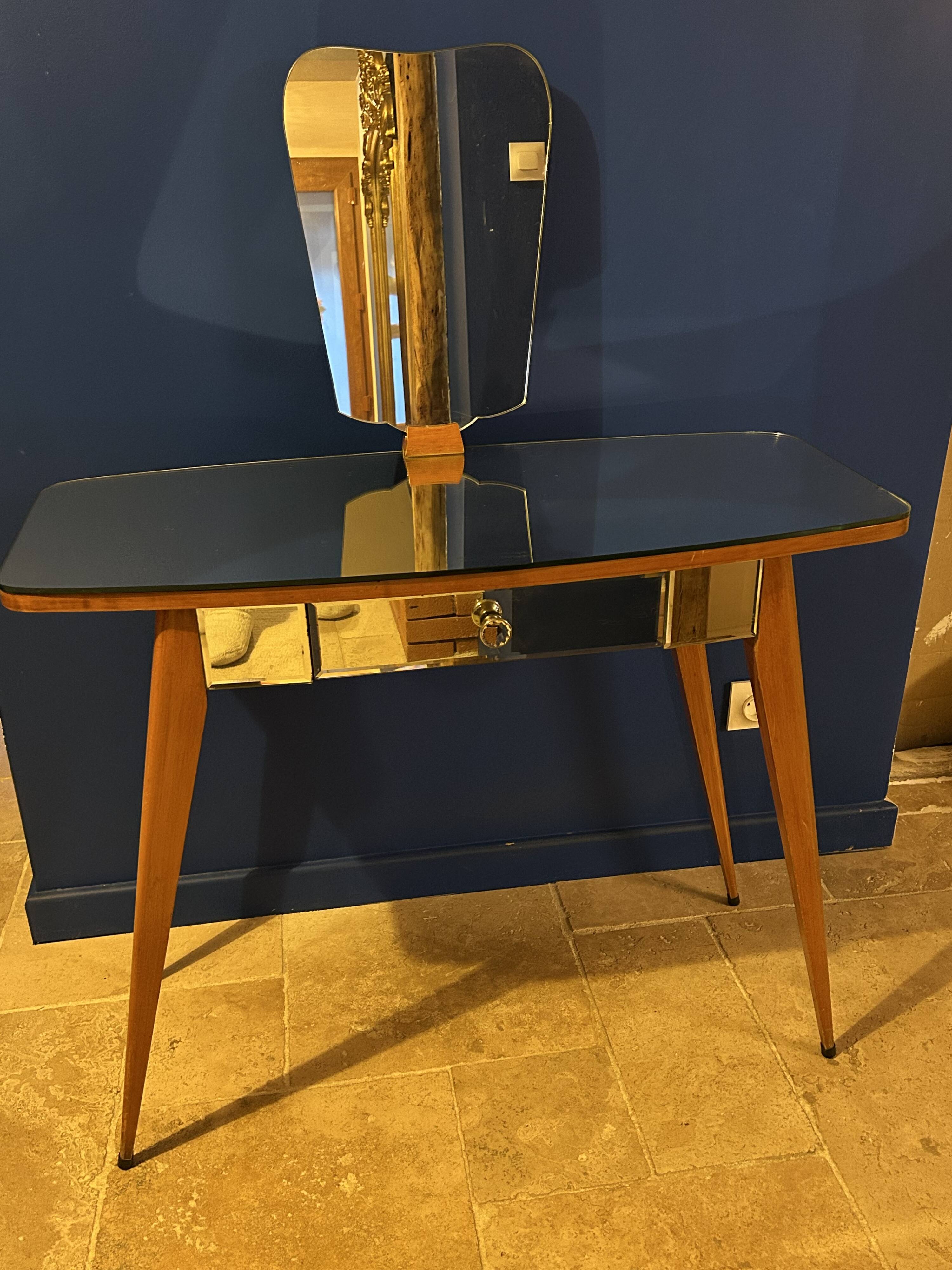 Art Deco mirror dressing table