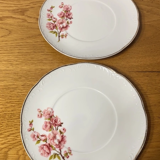 2 Porcelain cups with saucers
