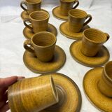Ensemble de 8 tasses en grès vintage