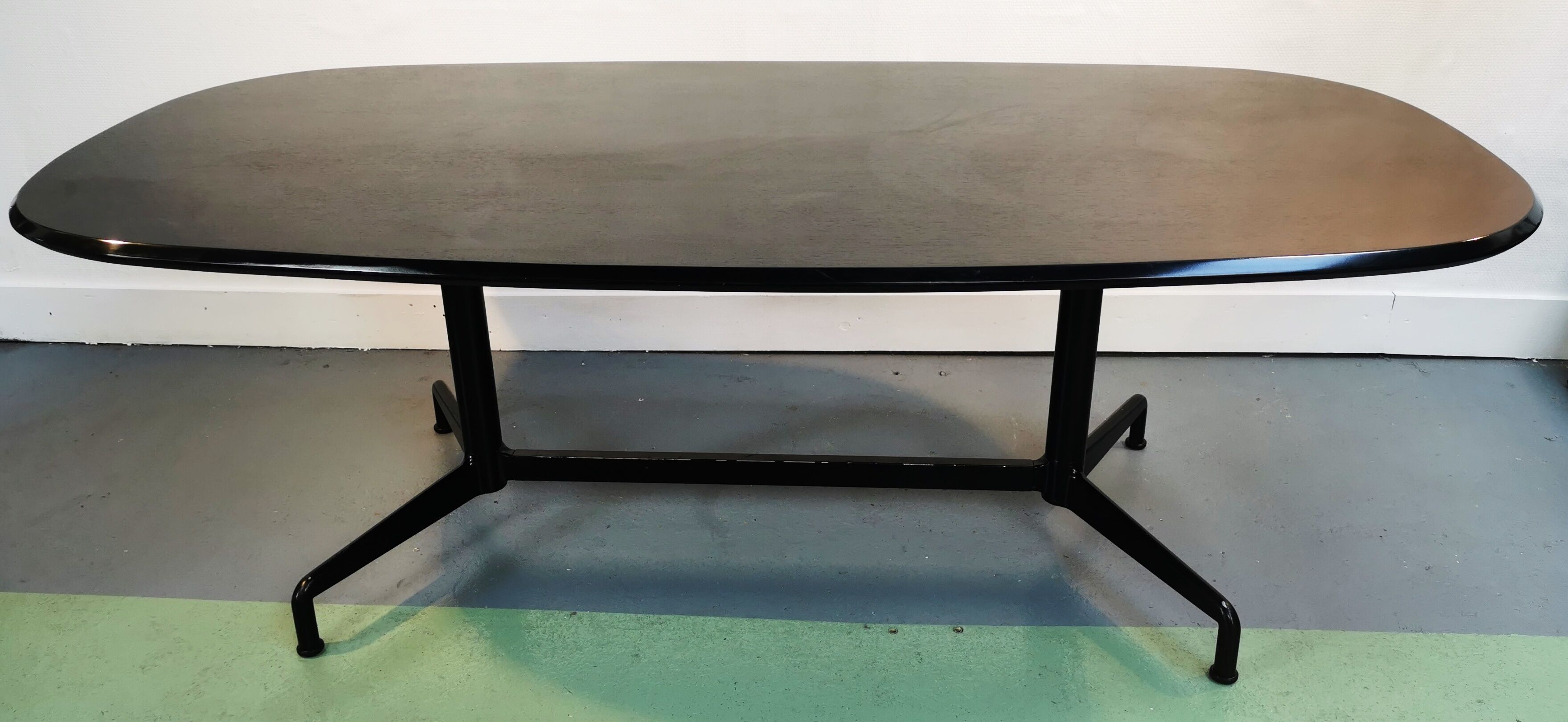 Castelli dining table