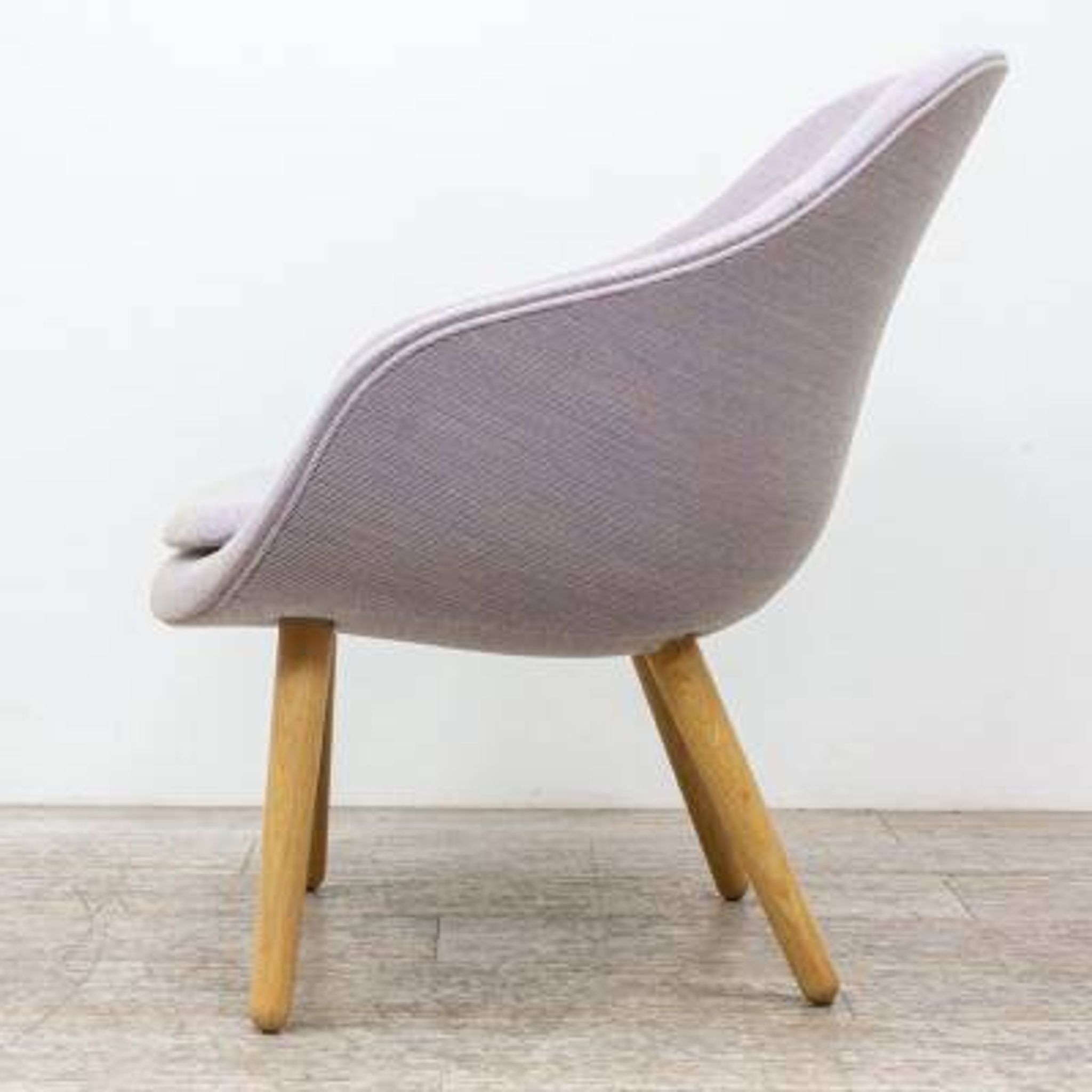 HAY AAL 82 armchair in mauve fabric with oak legs.