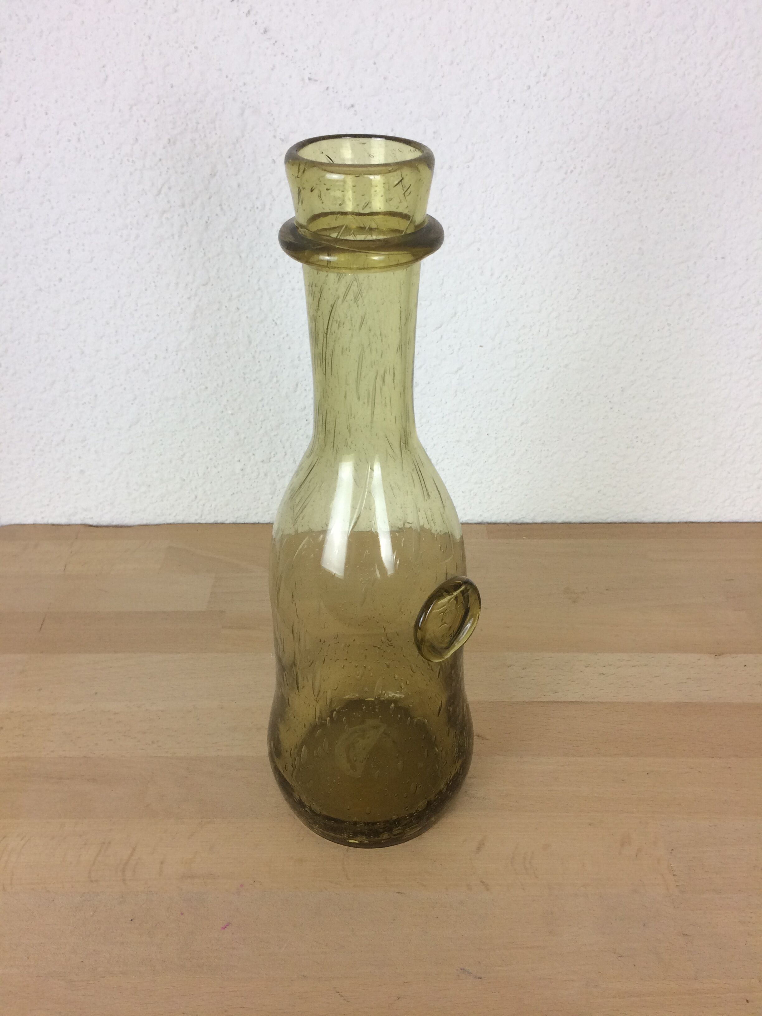 32 cm vase in green bubbled glass