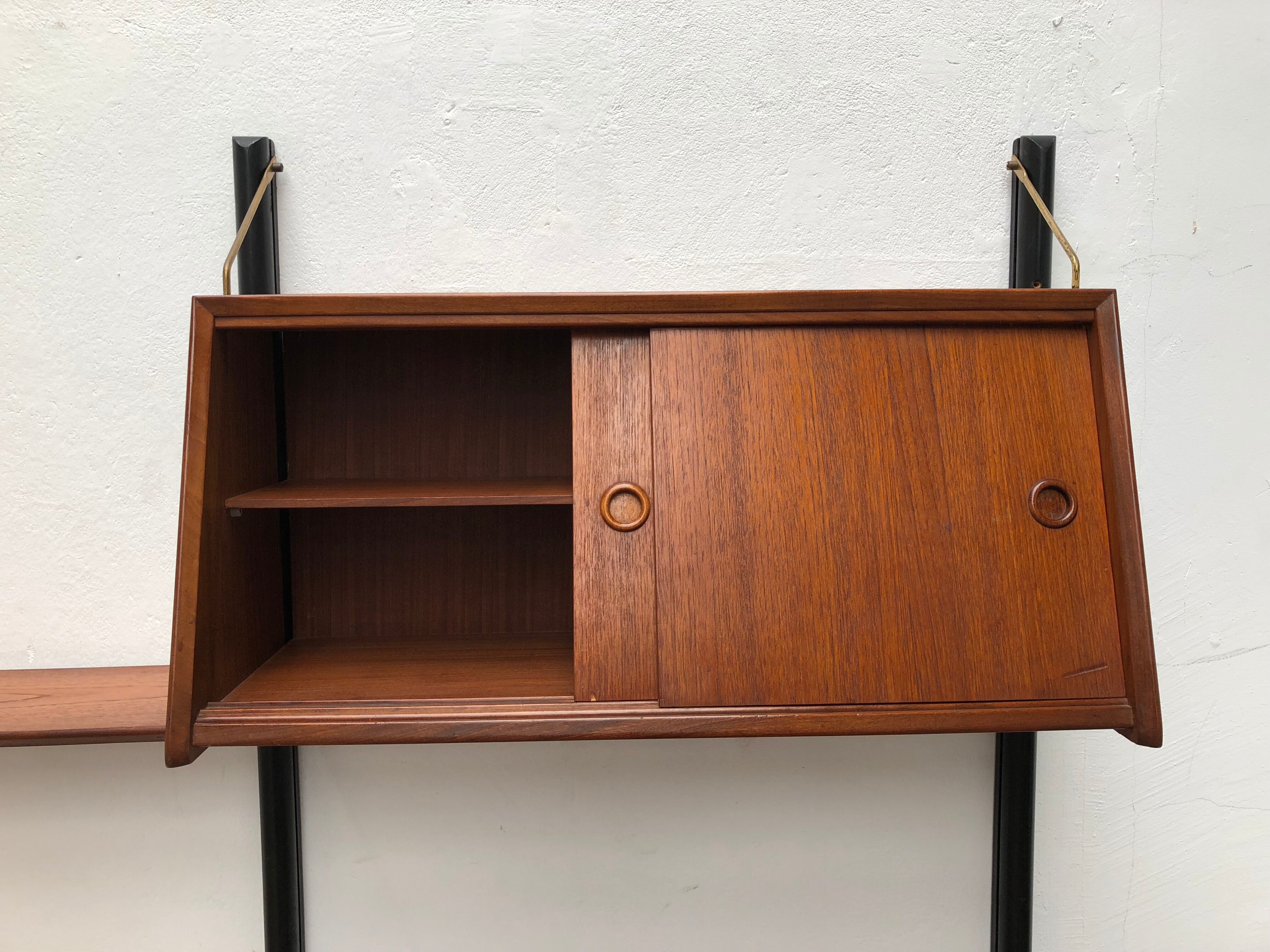 Modular Shelves from Louis van Teeffelen for WeBe with 1950