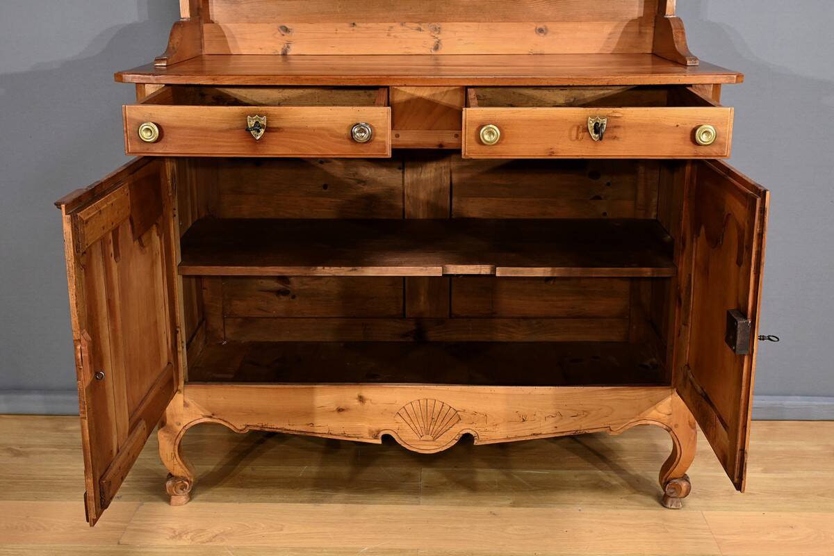 Louis XV style blond cherry wood sideboard – mid-19th century