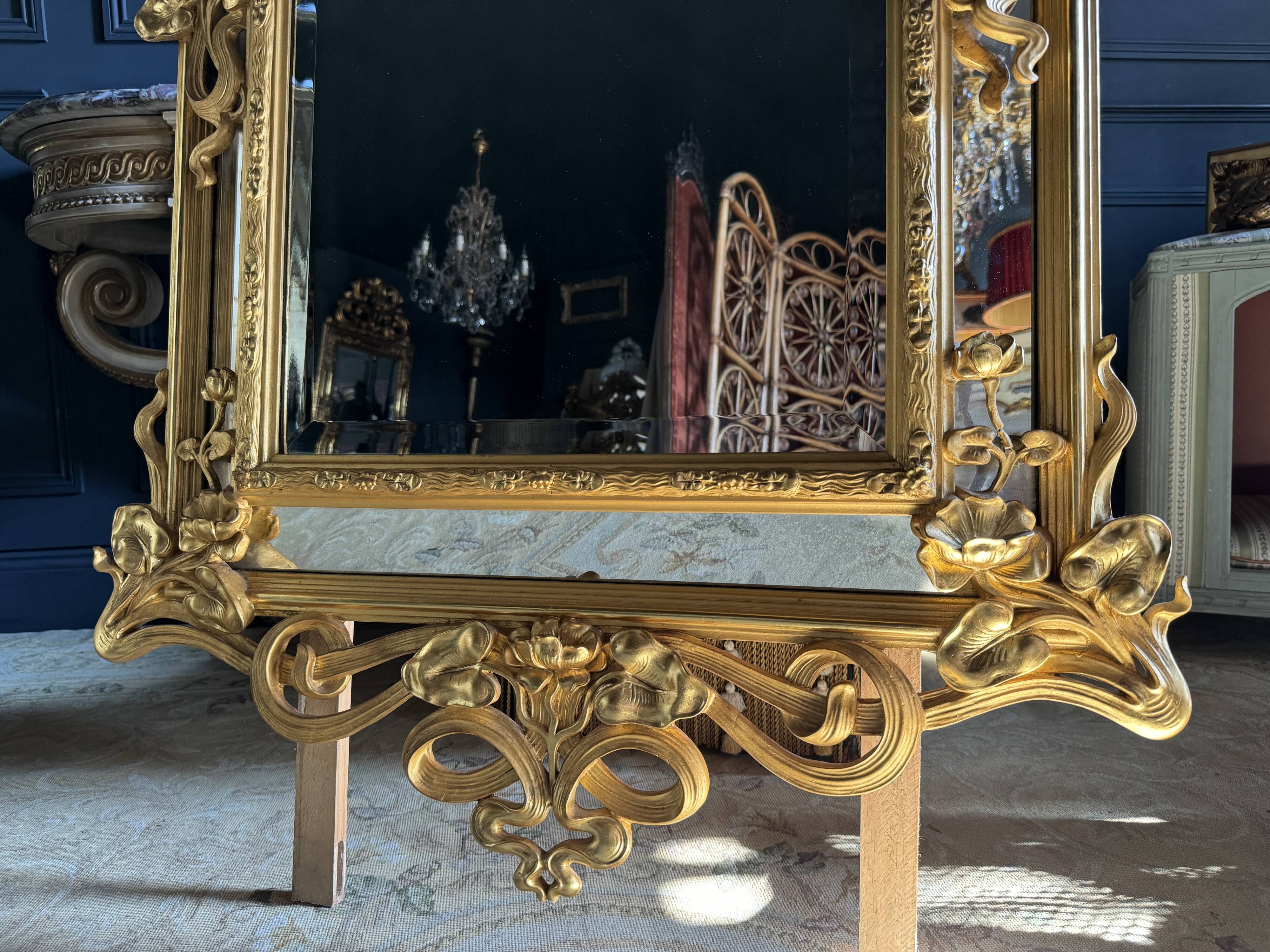 Art Nouveau Period Mirror in Wood Gilded with Gold Leaf - Late 19th Century