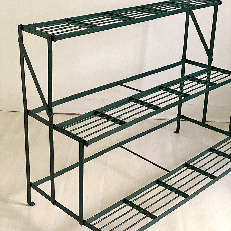 Green metal plant holder