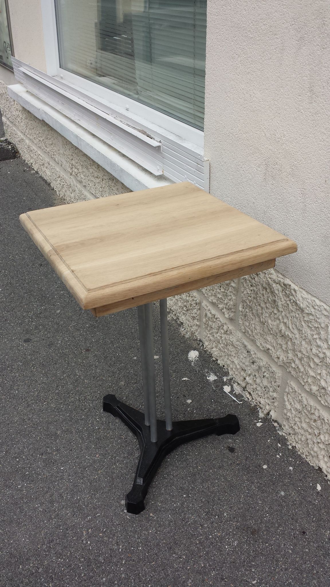 Table bistrot