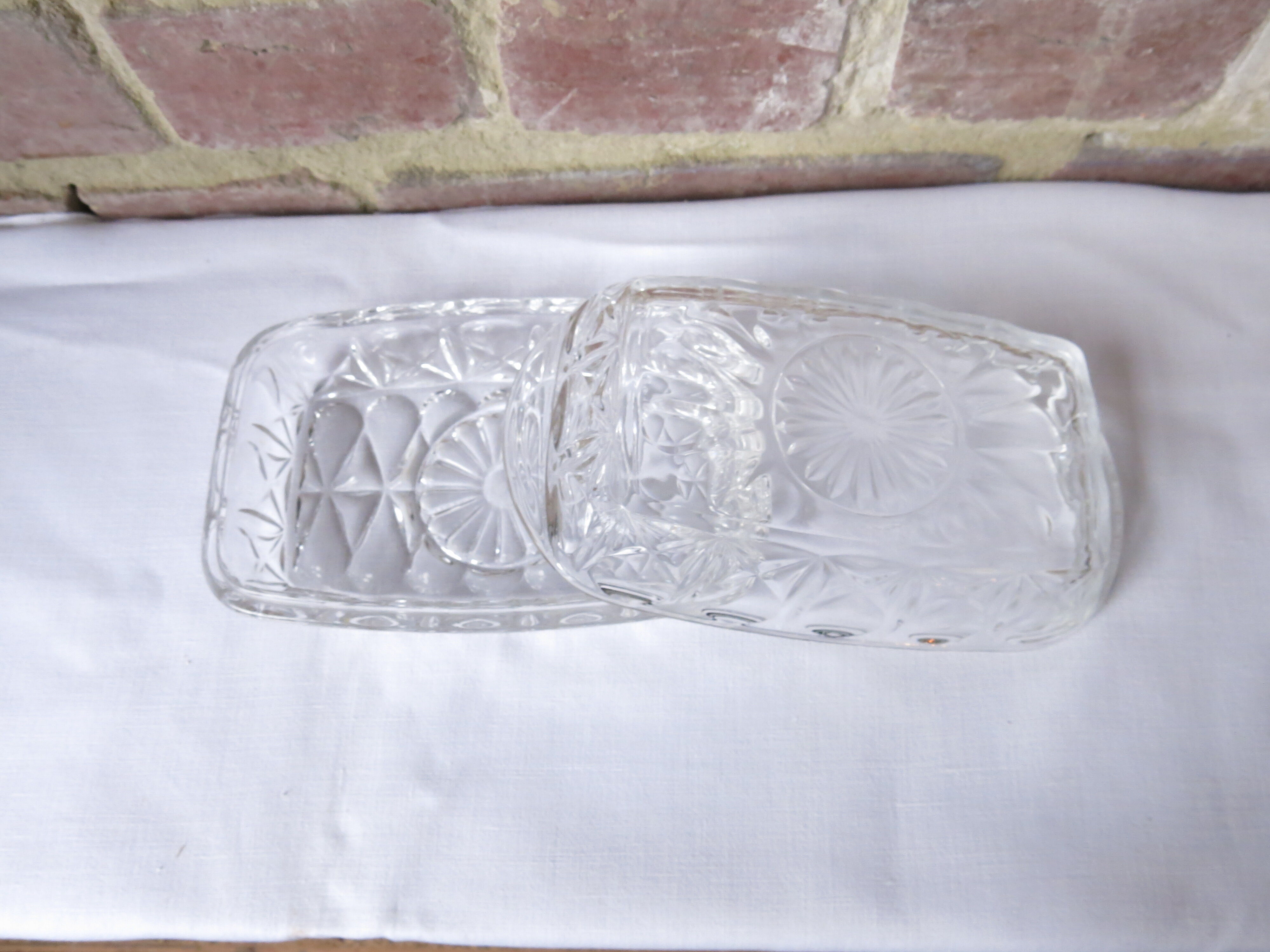 Butter dish from Reims in transparent glass
