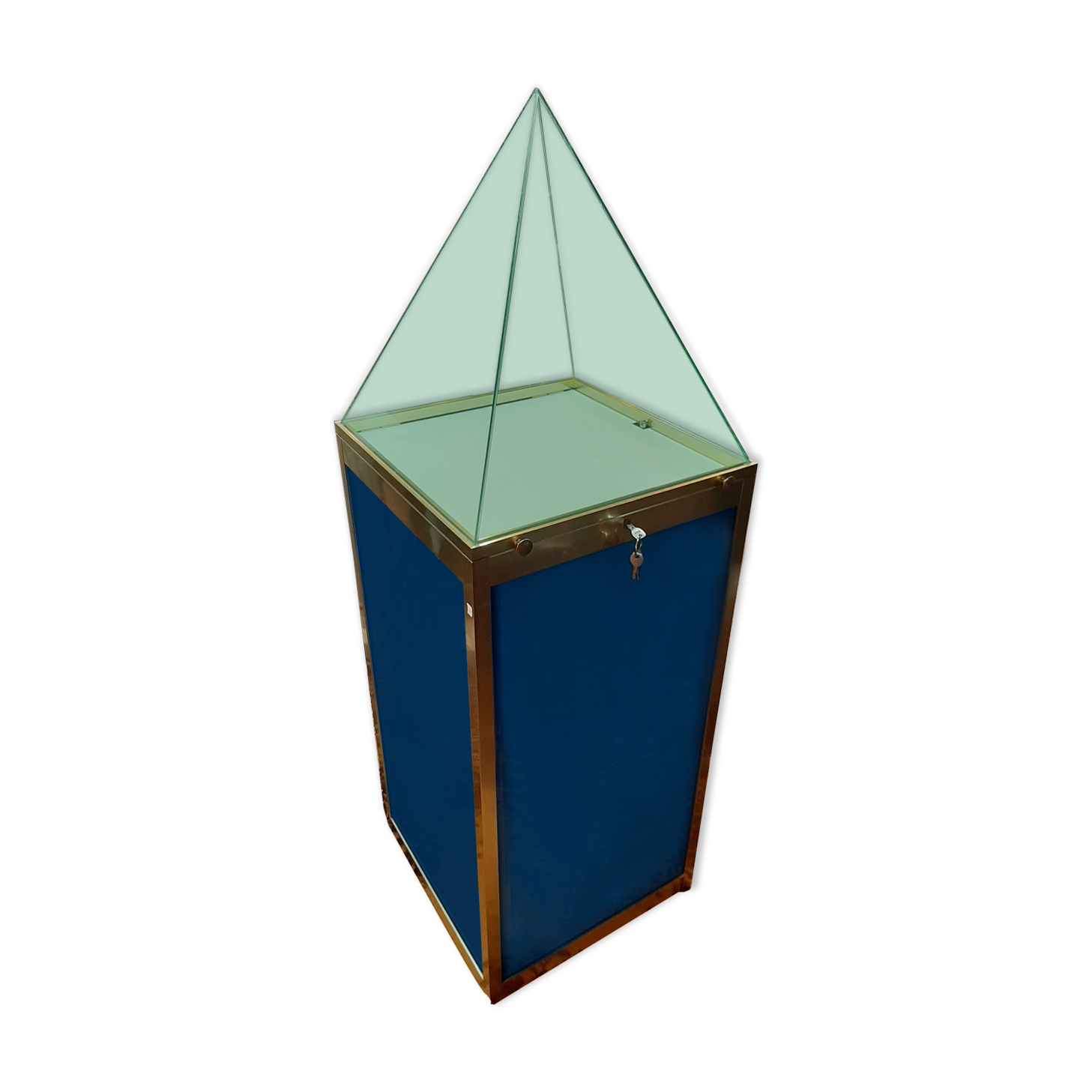 Vendôme pyramidal showcase