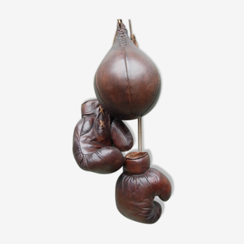 Gants de boxe en cuir et son speed ball