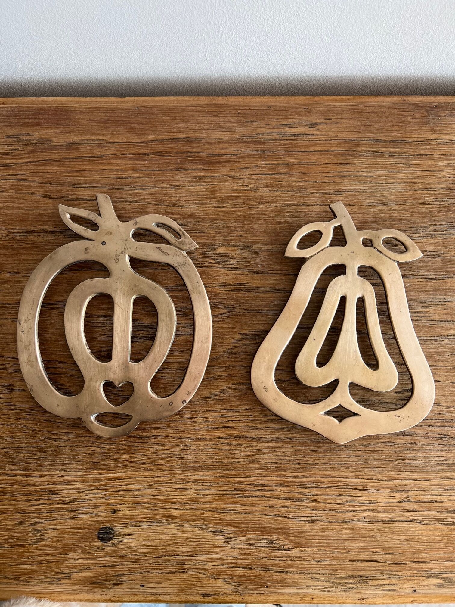 Set of 2 flat bottoms