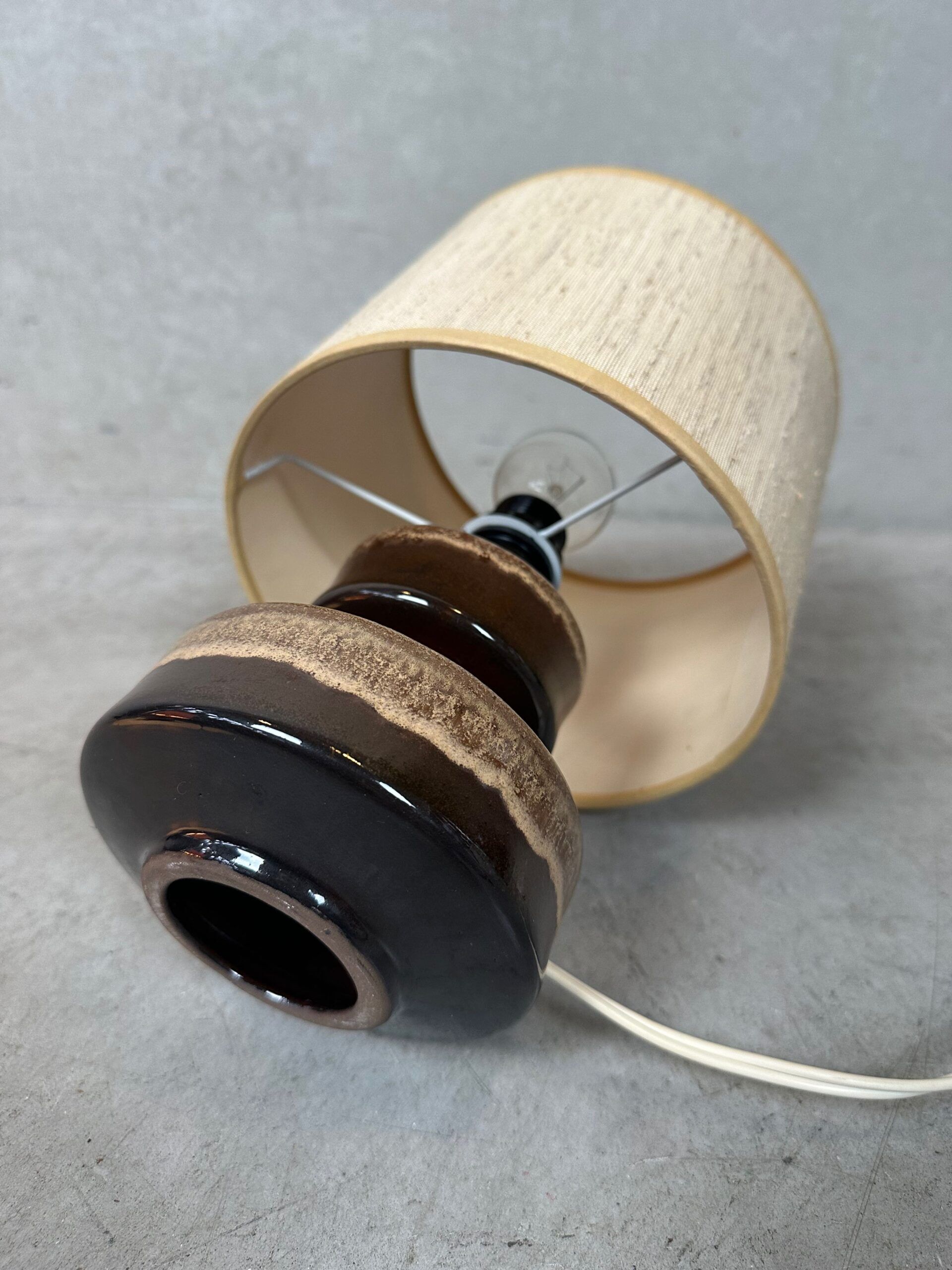 Vintage table lamp – ceramic