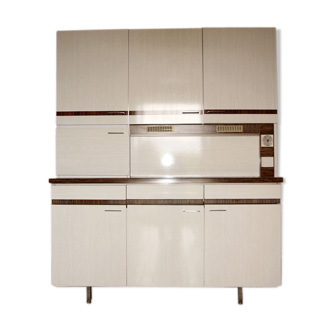 White vintage formica kitchen furniture