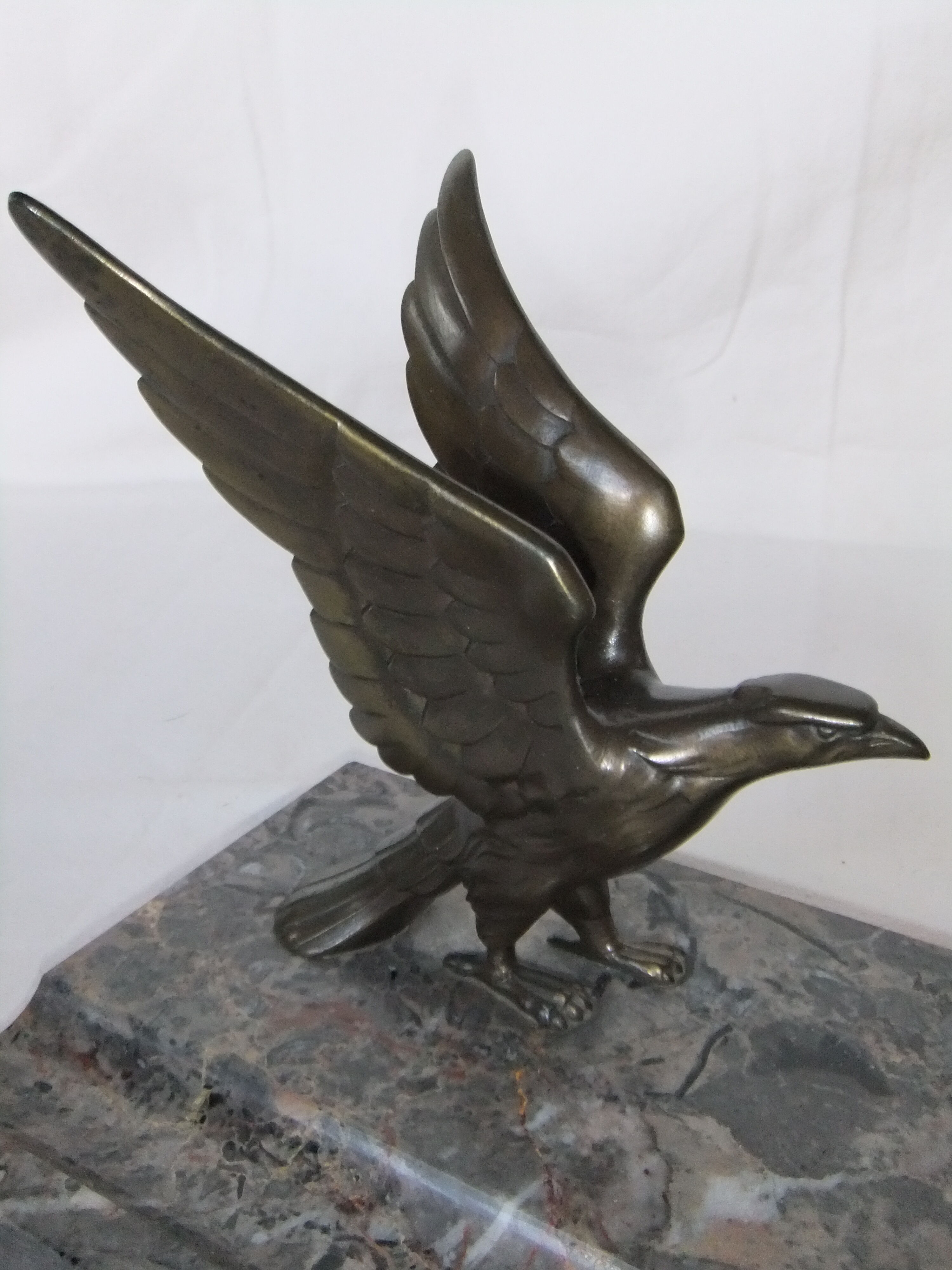 Ink art deco marble statue animal sculpture eagle necessary office