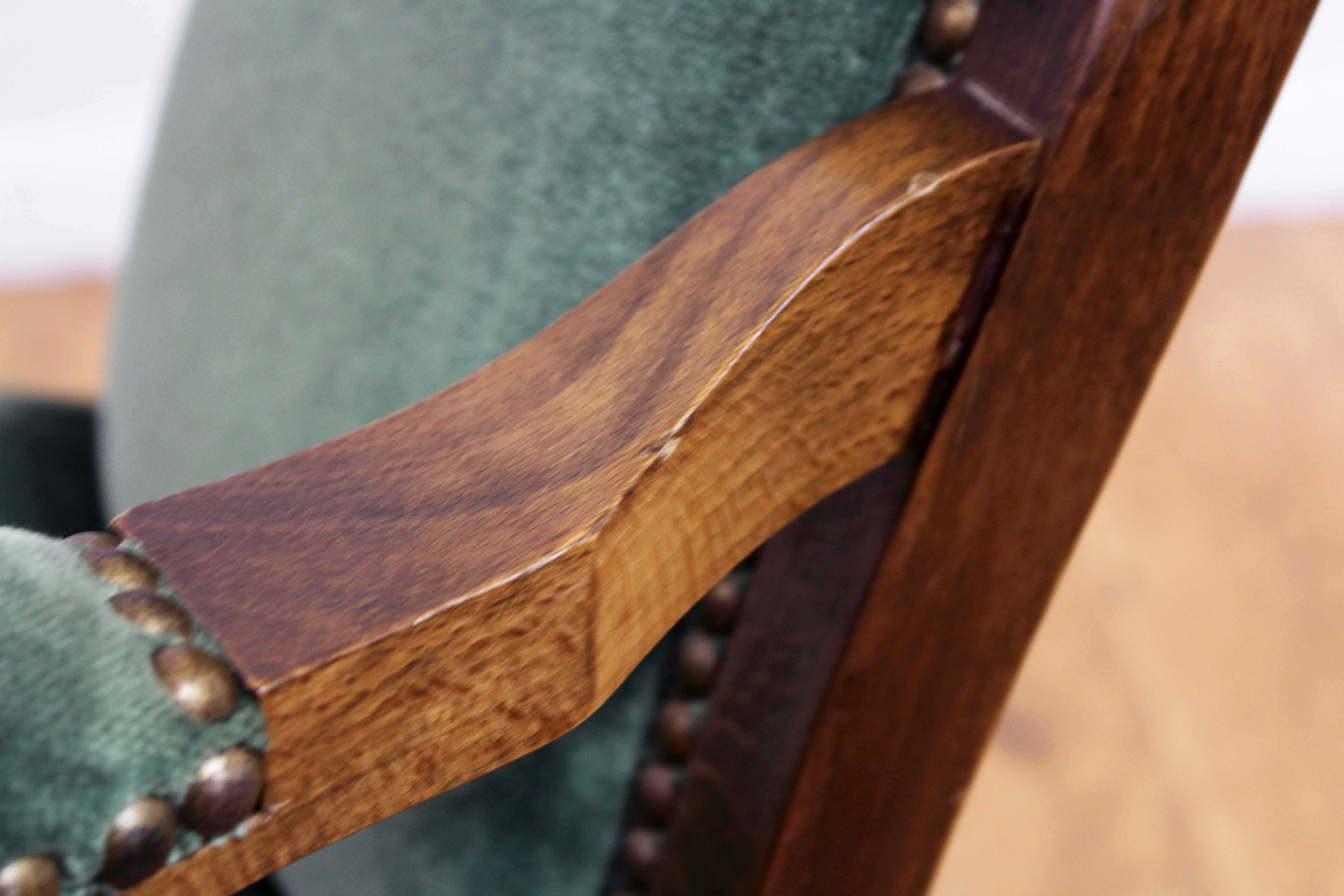 Armchair voltaire child