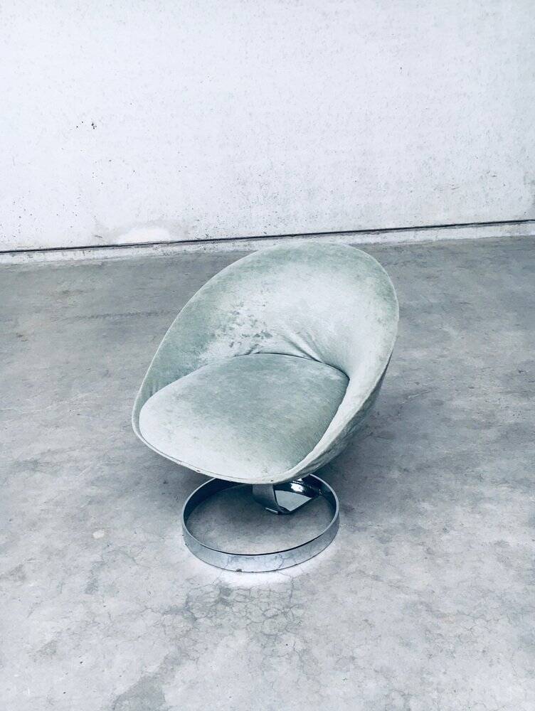 Set of Space Age Sphere Pod Lounge Chairs, France, 1960s