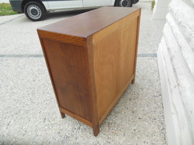 Commode vintage