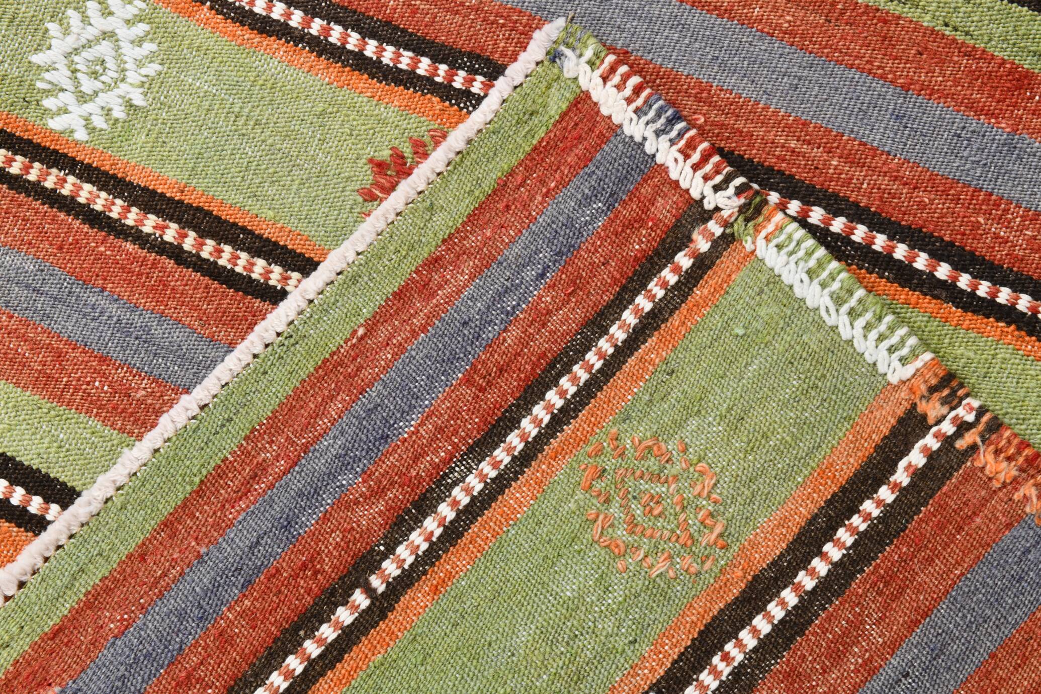 6x8 Handwoven Vintage Kilim Rug, 177x242Cm