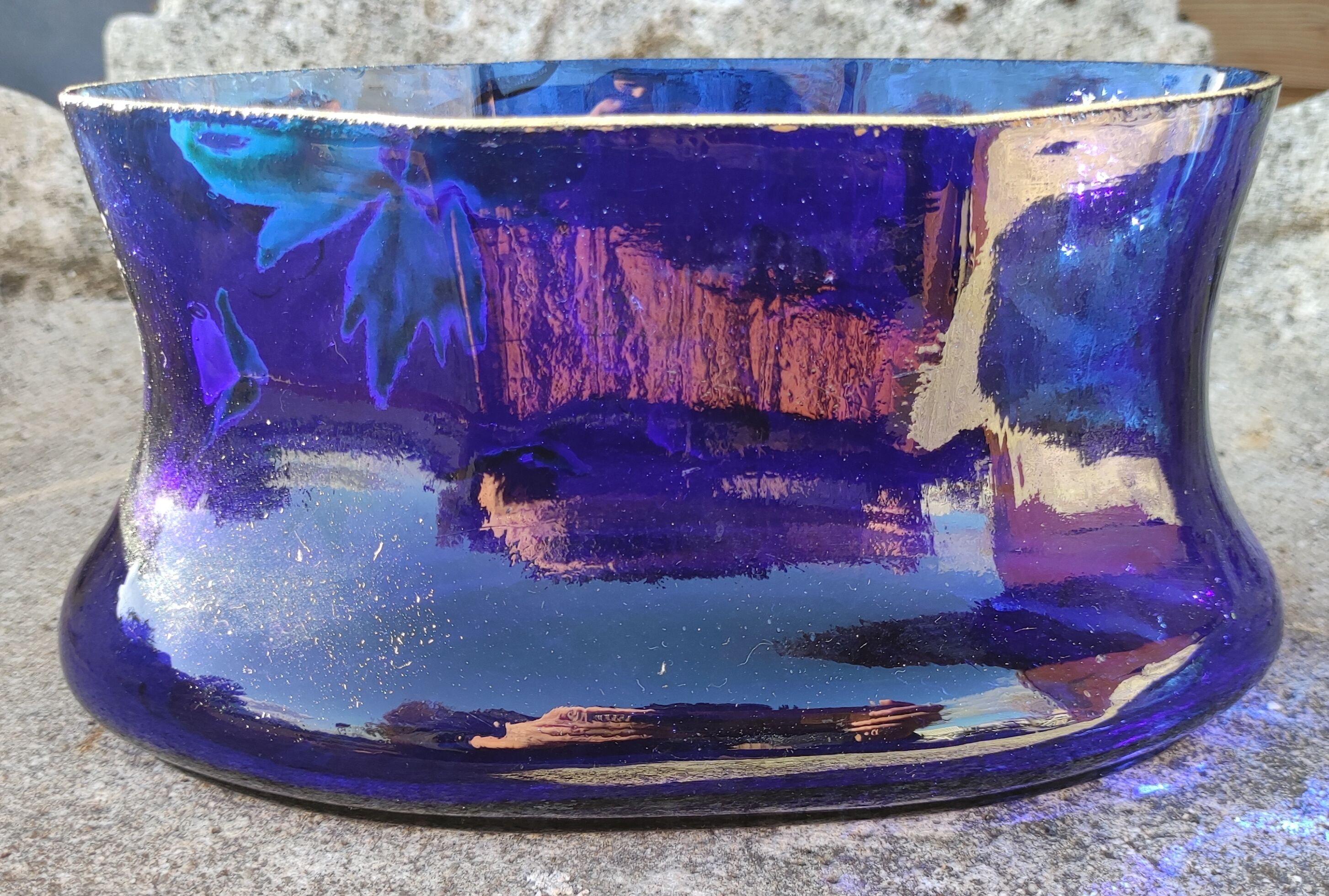 Old planter enamelled floral decoration