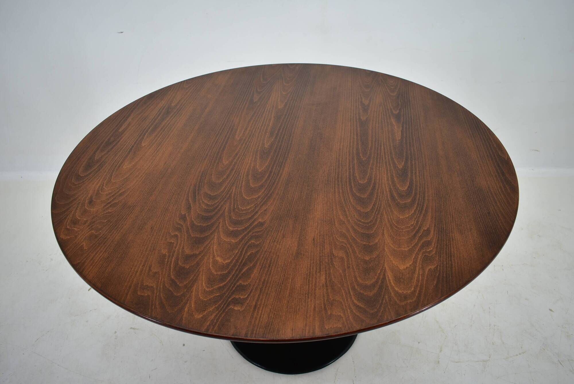 1969s Beech Round Dining Table, Czechoslovakia