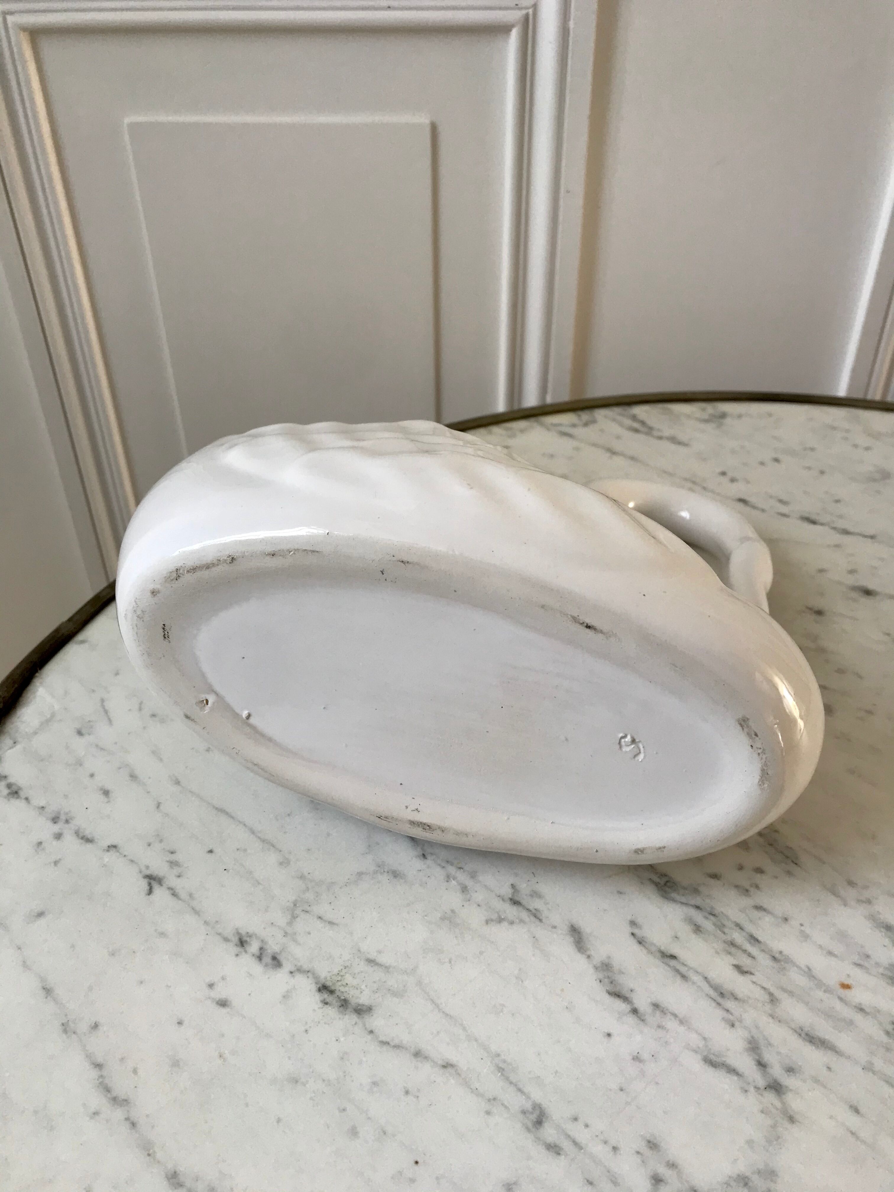 White ceramic swan pot cover 50/60s