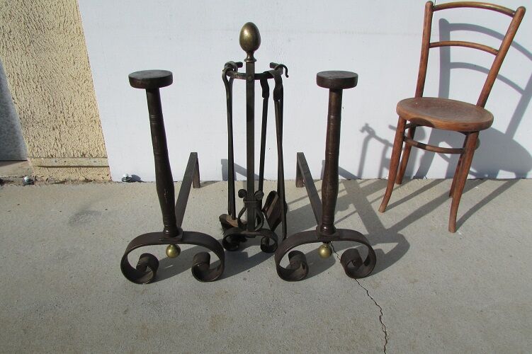 Wrought iron chimney servant, and bronze, ancient