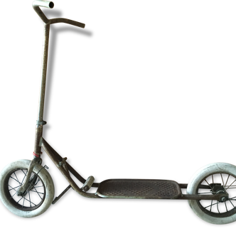 Old scooter metal