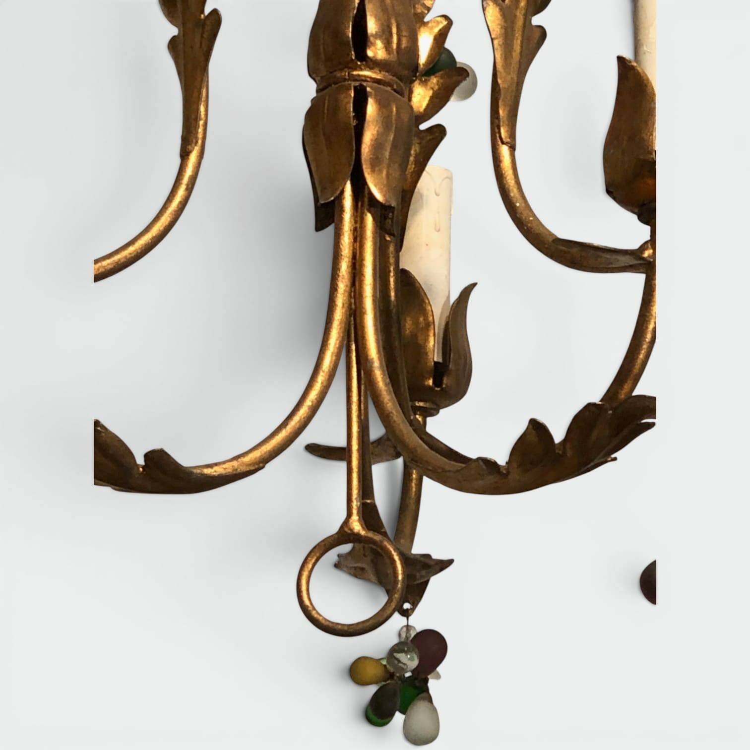 Paire de Lustres en Métal Doré à Décor de Feuillages et Grappes de Raisin e