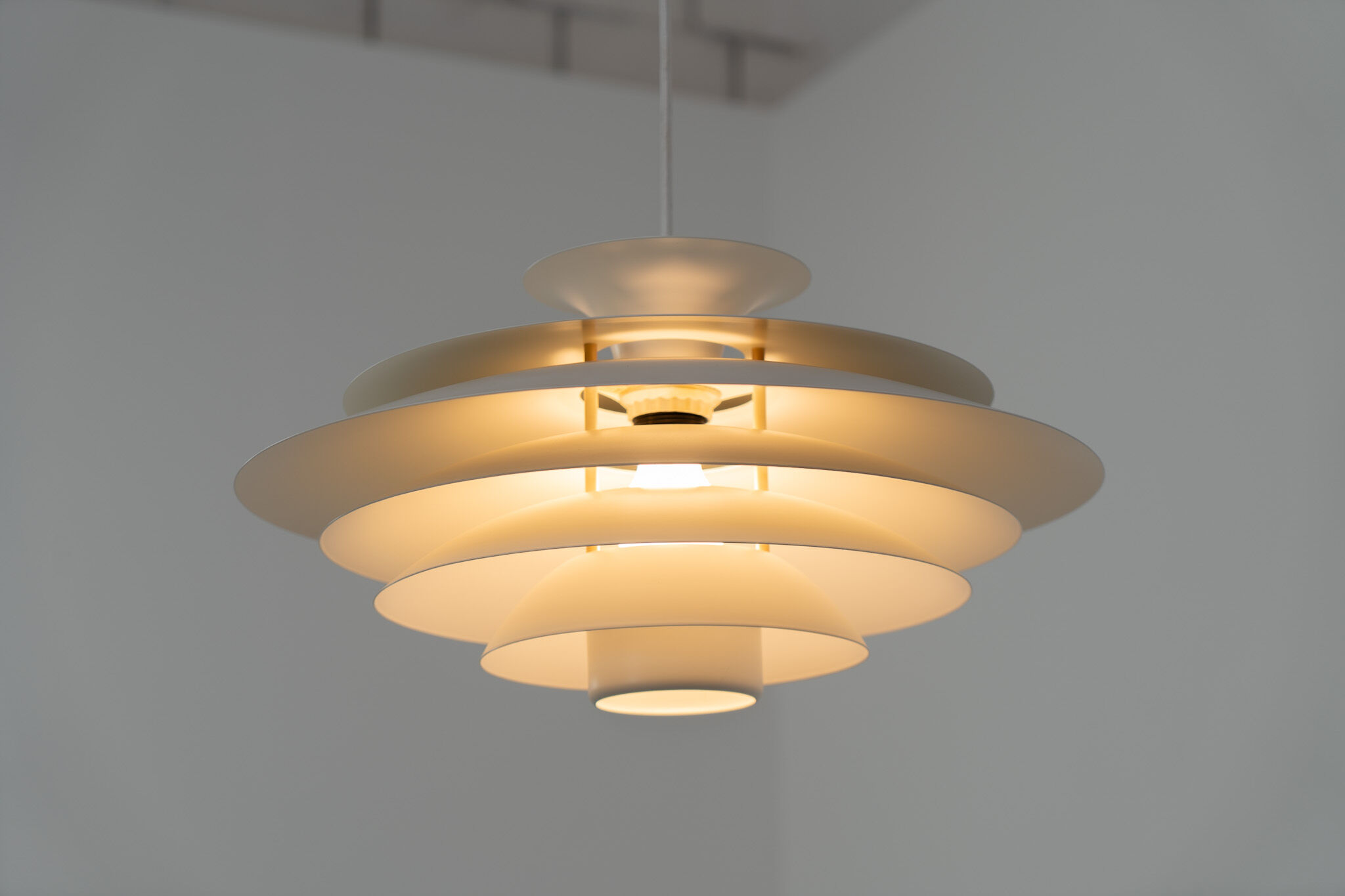 Model 52580 pendant light by Form Light