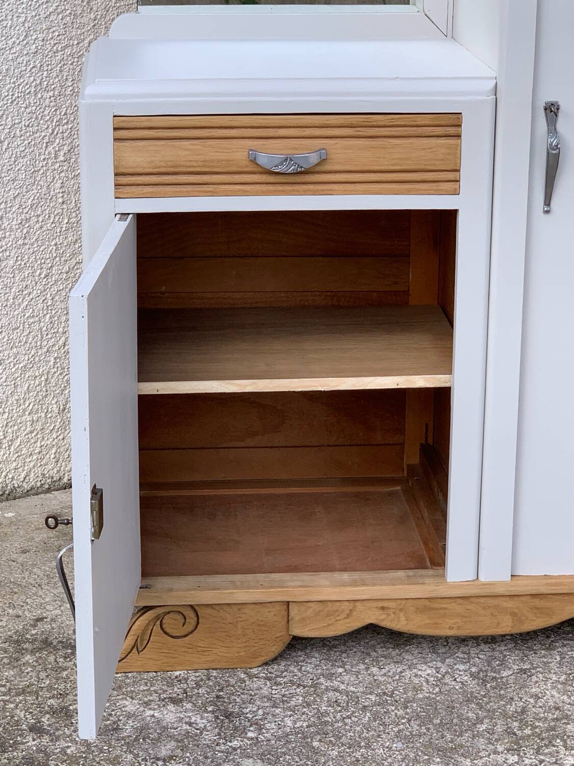 Asymmetrical Parisian Art Deco wardrobe 1930