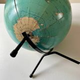 Taride 1965 tripod terrestrial globe