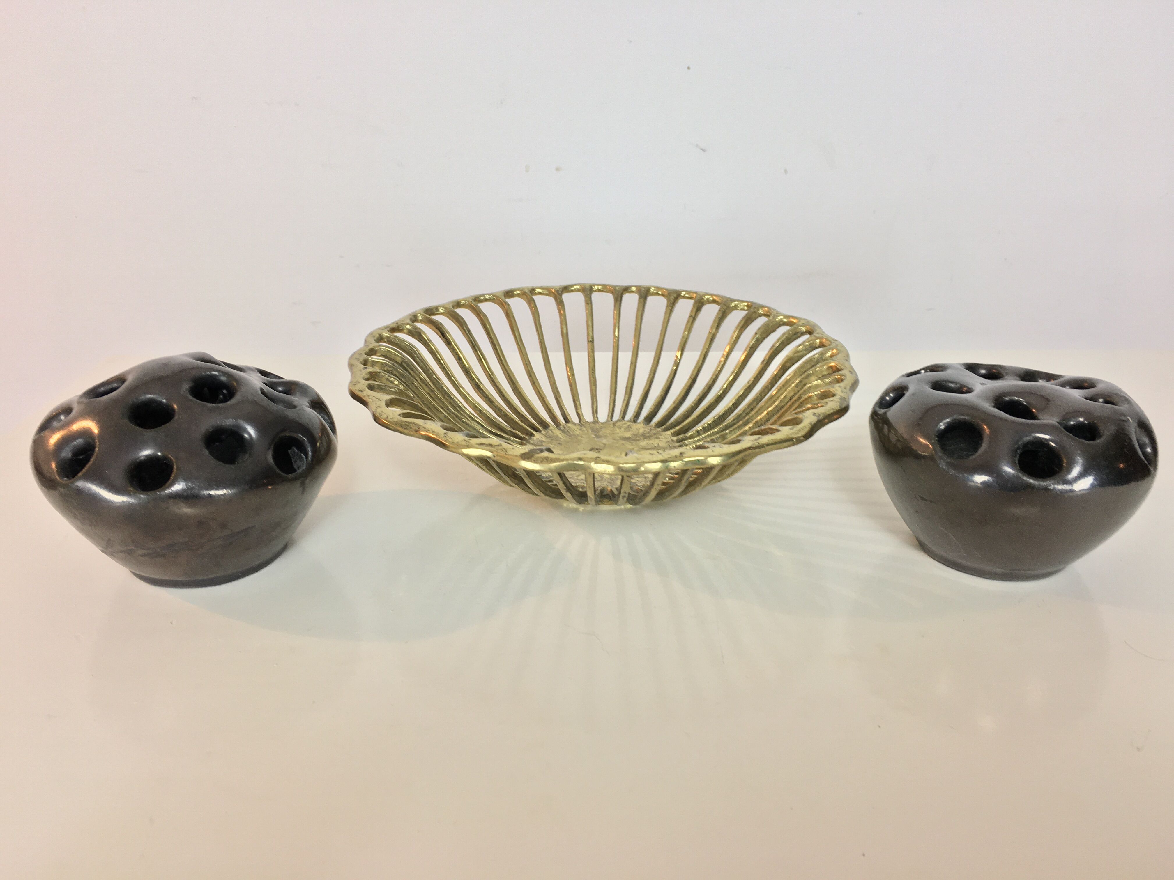 Pair of vases prick organic design flowers, signed 50s