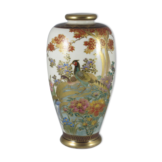 Japanese vase in Satsuma porcelain