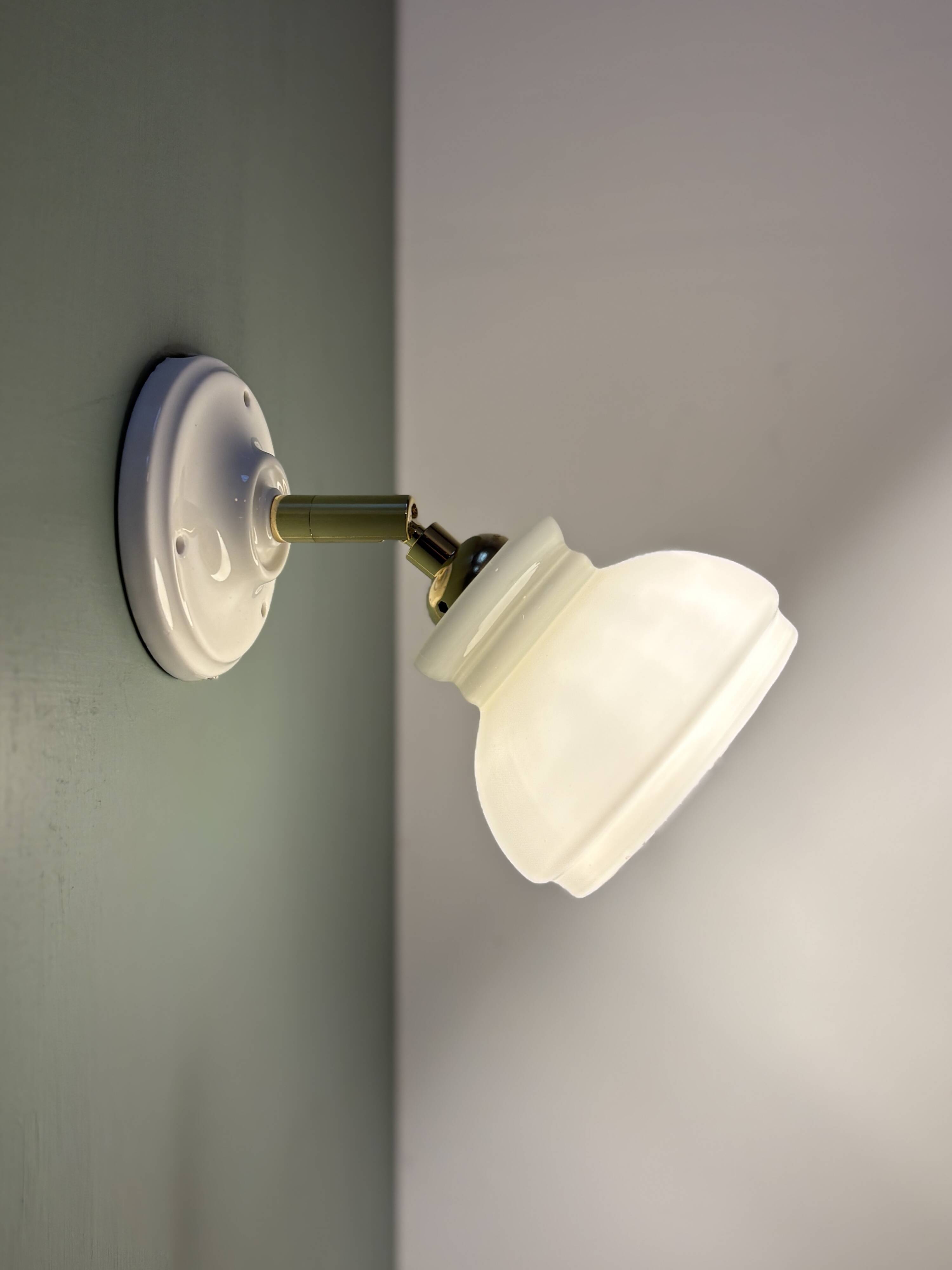 Vintage lampshade in white opaline.