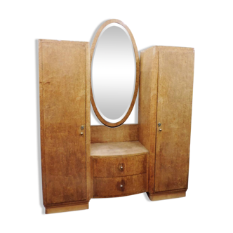 The 1930s art deco Cabinet