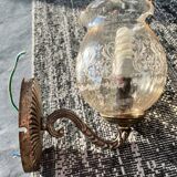 Bulb wall lamp