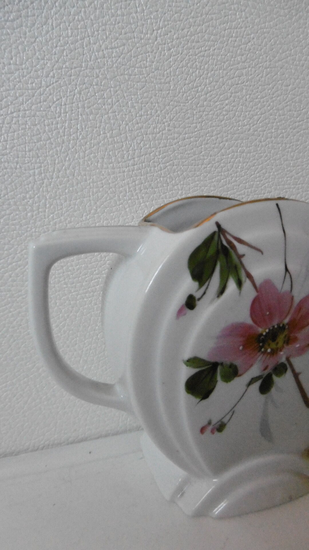 Milk jar, tea or porcelain tea