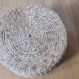 Pouf en jonc de mer tressé