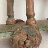 Cheval de temple indien en bois polychrome