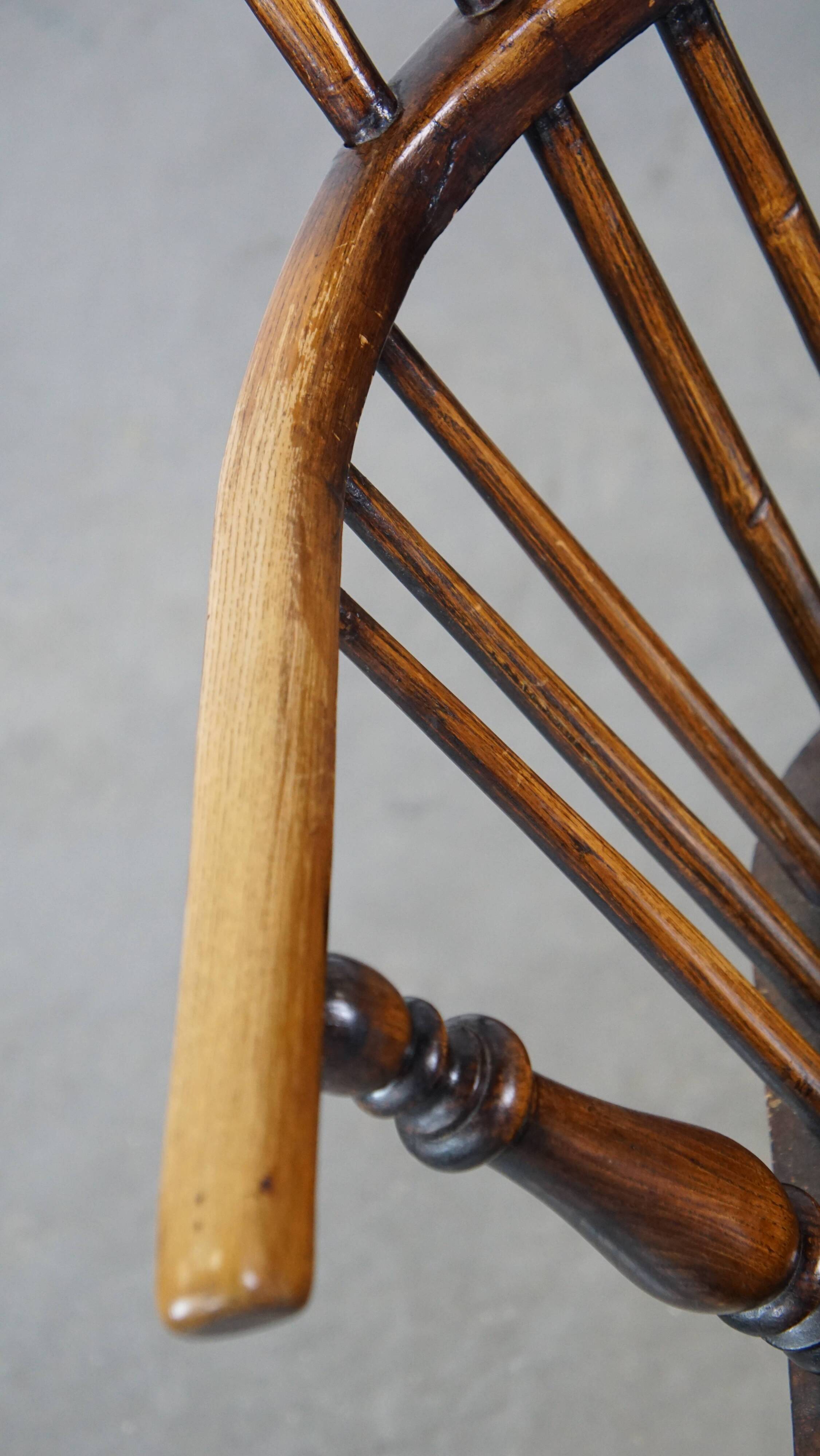 English wooden Windsor dining room/side chair