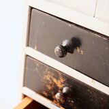 Modernist drawer chest of drawers