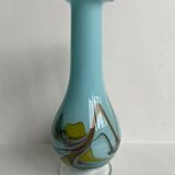 Vase in opaline
