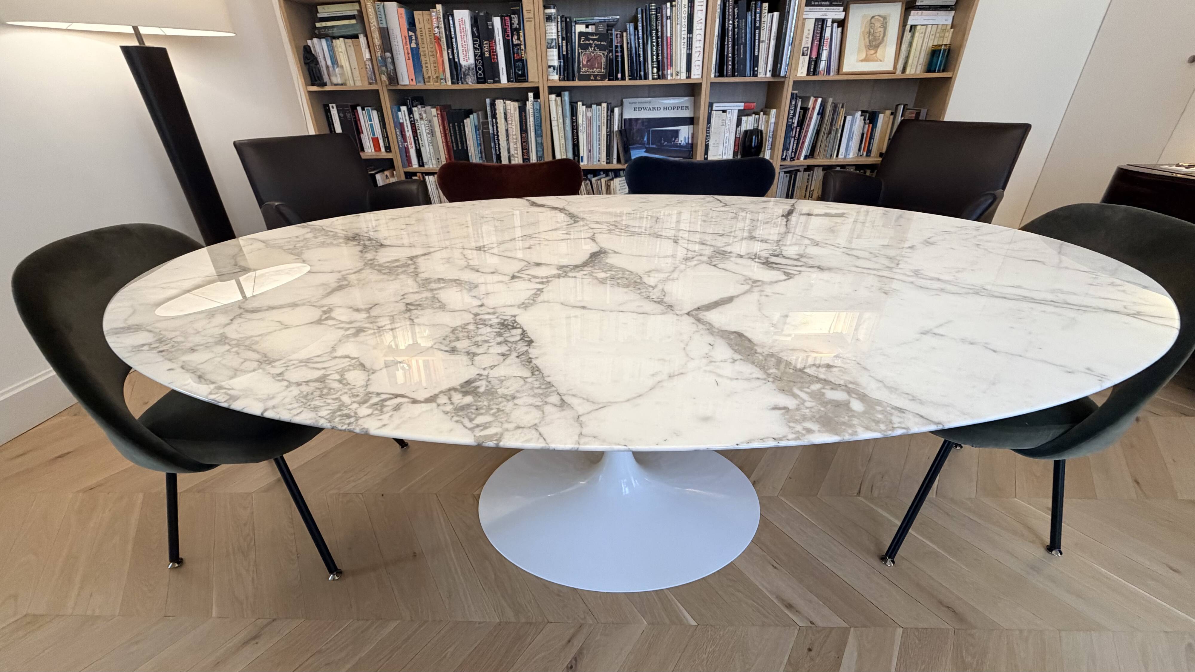 Saarinen table made of marble