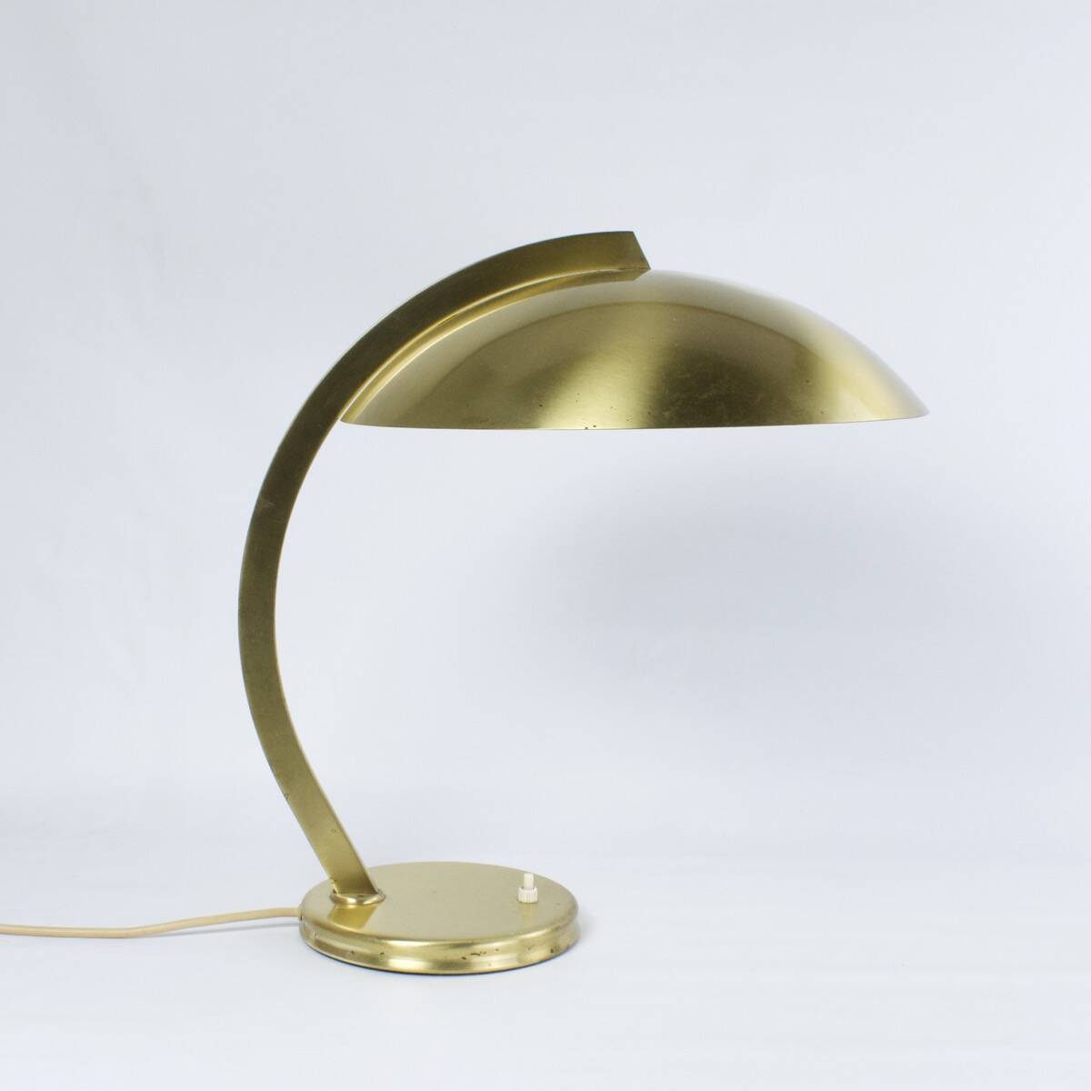 Bauhaus desk lamp, Art Deco in Brass, by Egon Hillebrand, 1930-40.