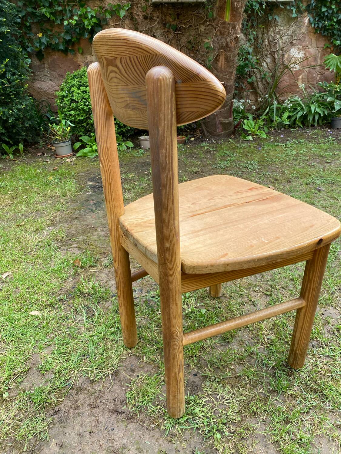 Chaise en pin par Rainer  Daumiller vers 1960