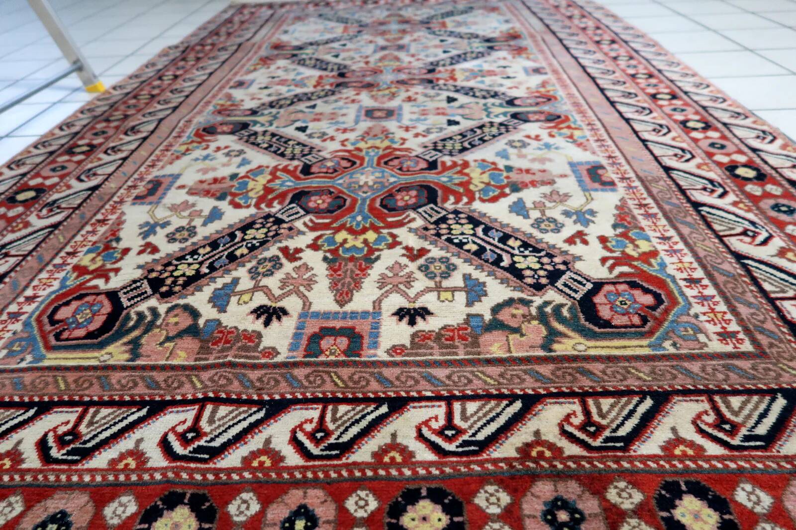 Handmade vintage Caucasian Zeyhur rug 130cm x 228cm 1950s