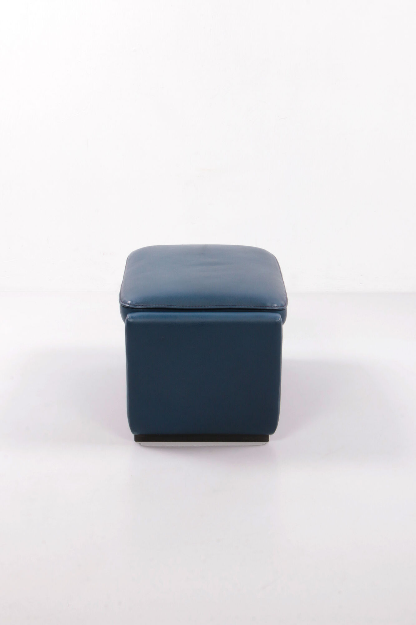 De Sede DS 50 Relax armchair with Hocker leather Petrol colour, 1980 Switzerland
