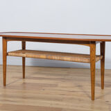 Table basse danoise en teck et rotin du milieu du siècle, années 1960