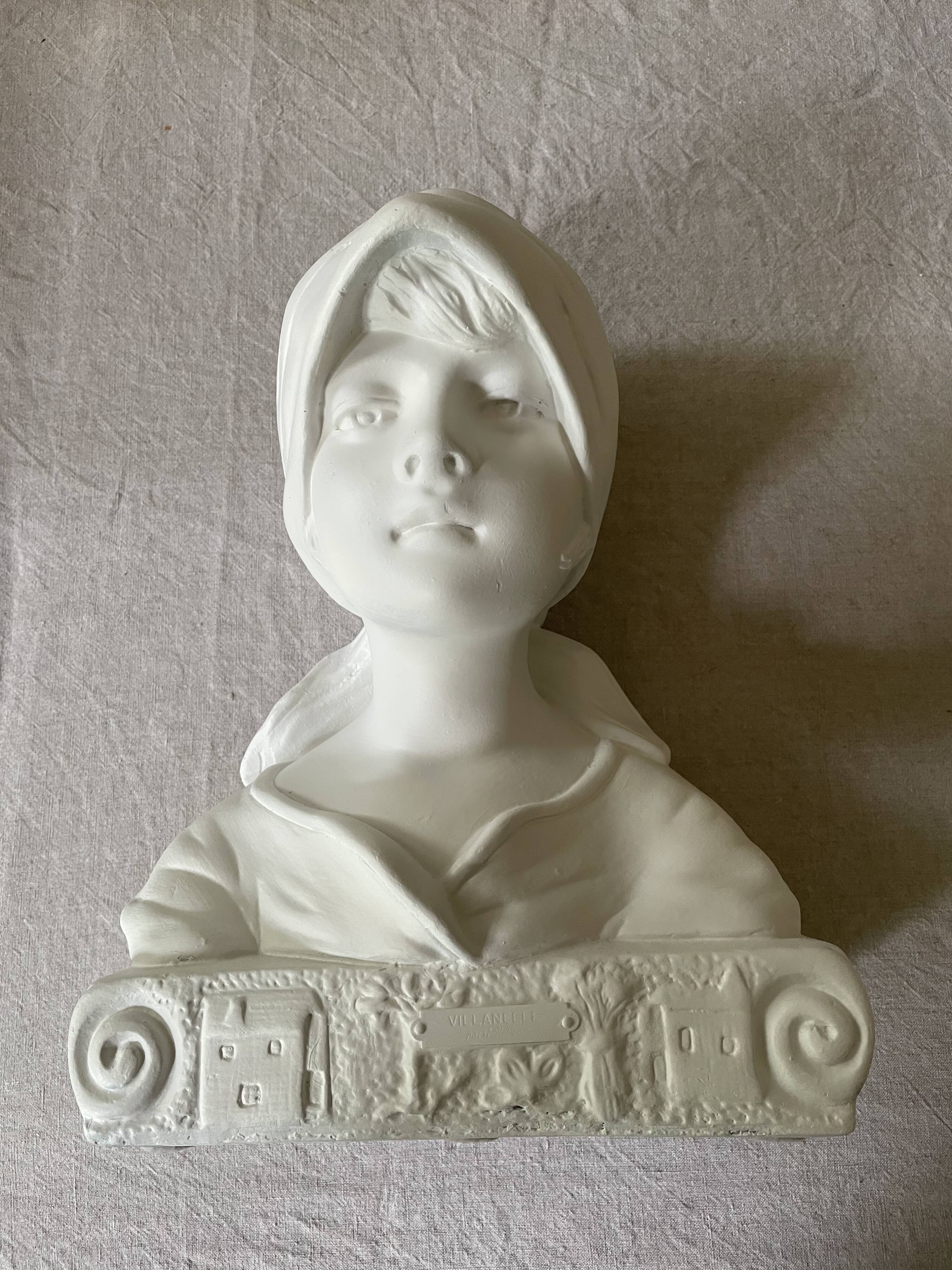 Buste de jeune fille en plâtre